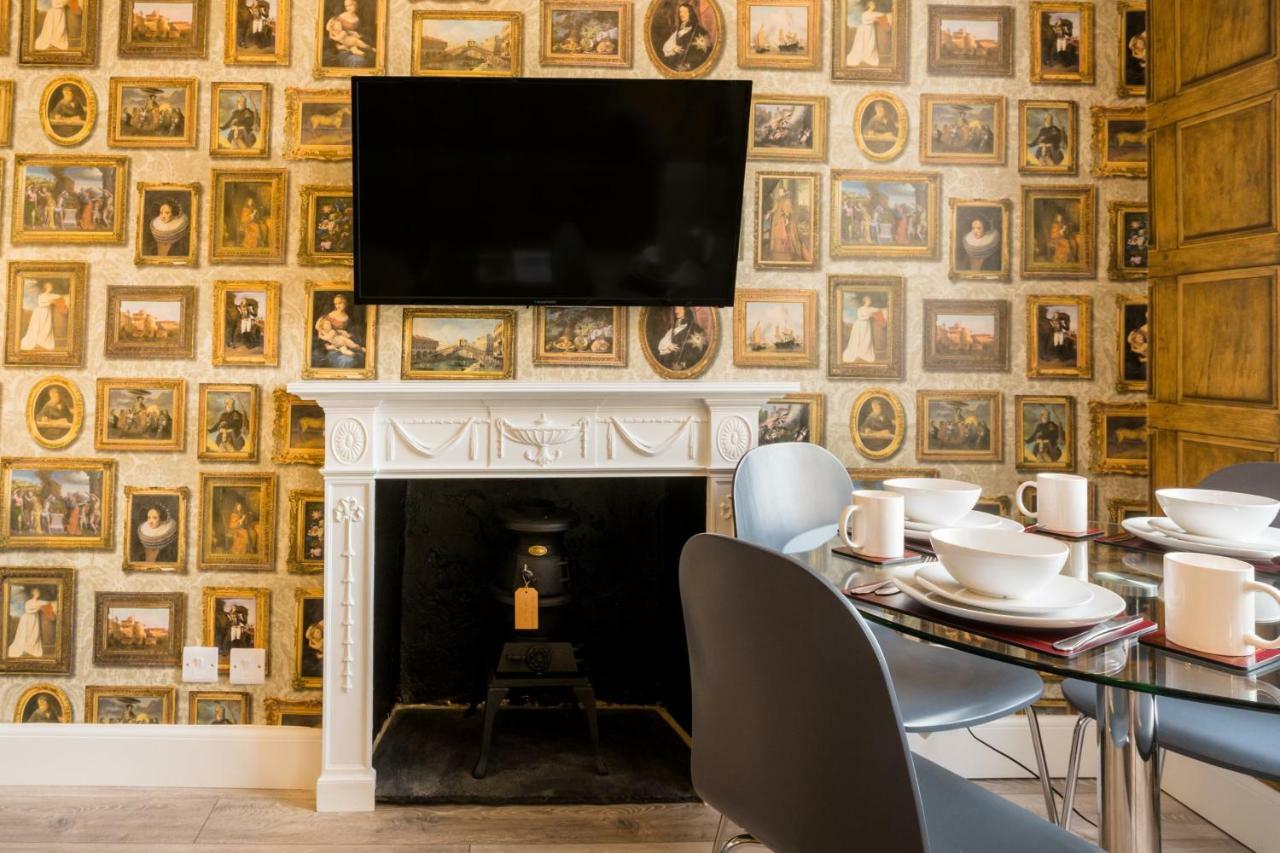 West Bow - Magical Harry Potter-Inspired Flat Near Edinburgh Castle Daire Dış mekan fotoğraf