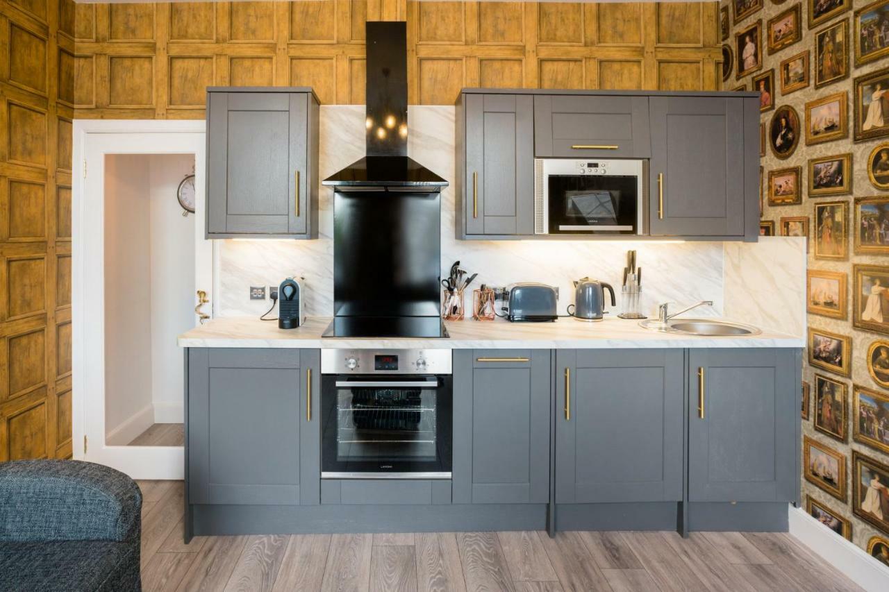 West Bow - Magical Harry Potter-Inspired Flat Near Edinburgh Castle Daire Dış mekan fotoğraf